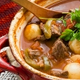 Вкусный гуляш из говядины в горшочке