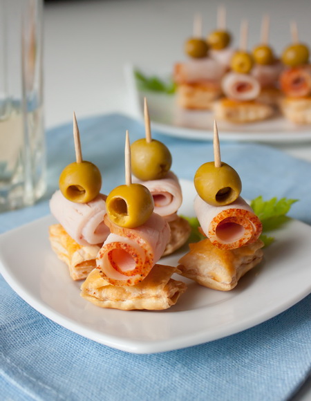 ham-olive-kanape.jpg ham-olive-kanape.jpg
