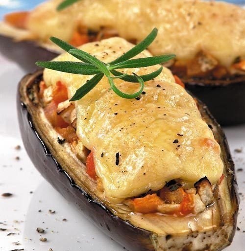 Баклажаны с курицей под сыром Баклажаны с курицей под сыром